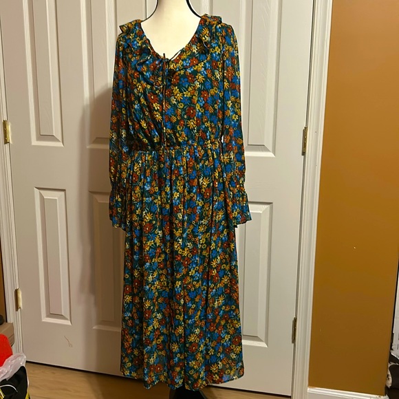 Calvin Klein Dresses & Skirts - Calvin Klein Women’s Long Sleeve Floral Dress Brand new w/out tags Size 8
